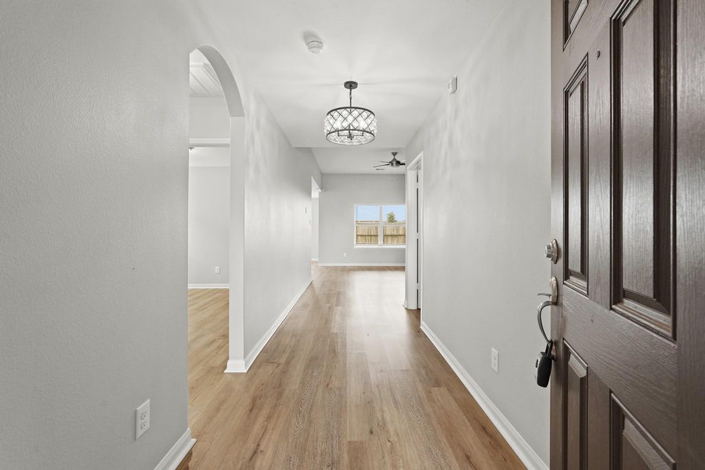 Photo of 7126 Montclair Peak Lane, Richmond, TX 77469 (MLS # 98828721)