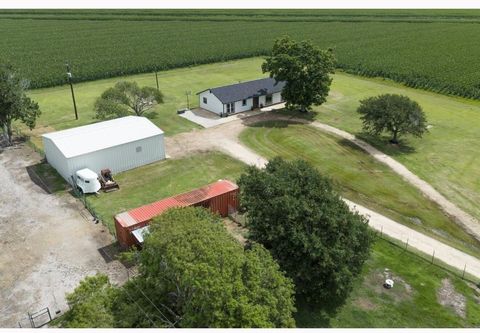 Photo of 1737 County Road 425, Clemville, TX 77414 (MLS # 71102911)