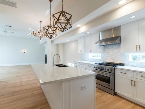 Photo of 3821 N Braeswood Boulevard #F, Houston, TX 77025 (MLS # 6375948) Photo of 3821 N Braeswood Boulevard #F, Houston, TX 77025 (MLS # 6375948)
