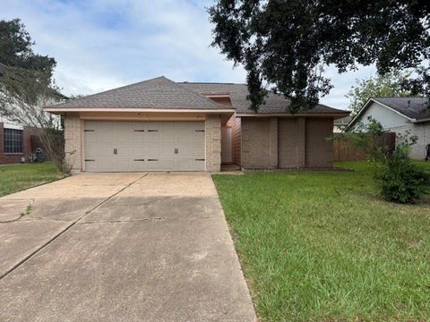 Photo of 2714 Blue Mist Drive, Sugar Land, TX 77498 (MLS # 74662597)