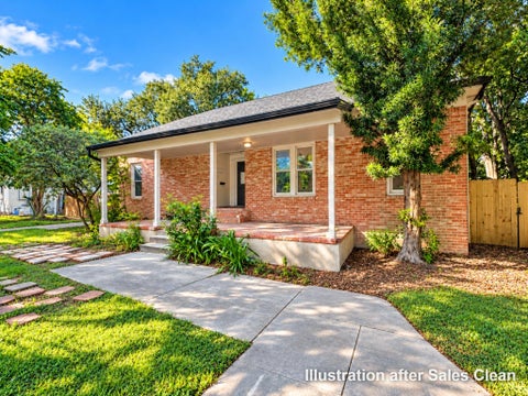 Photo of 322 11th Avenue N, Texas City, TX 77590 (MLS # 9211892)