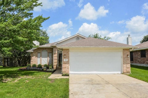 Photo of 203 Cool Cove CV, Montgomery, TX 77356 (MLS # 46261427)