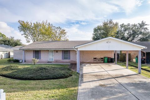 Photo of 114 Caldwell Street, Baytown, TX 77520 (MLS # 73632856)