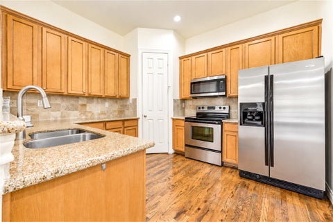 Photo of 1610 Colorado St ST, Houston, TX 77007 (MLS # 76072417)