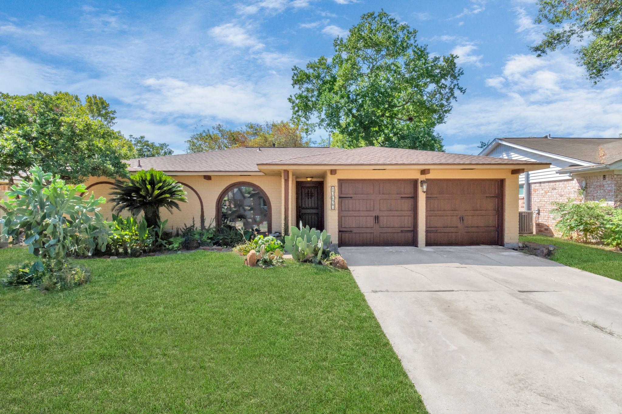 13627 Greenridge Drive