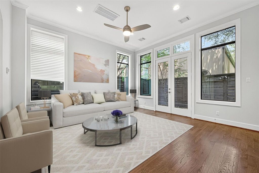 Photo of 11012 Avenu Malkenu Avenue, Houston, TX 77043 (MLS # 60338024)