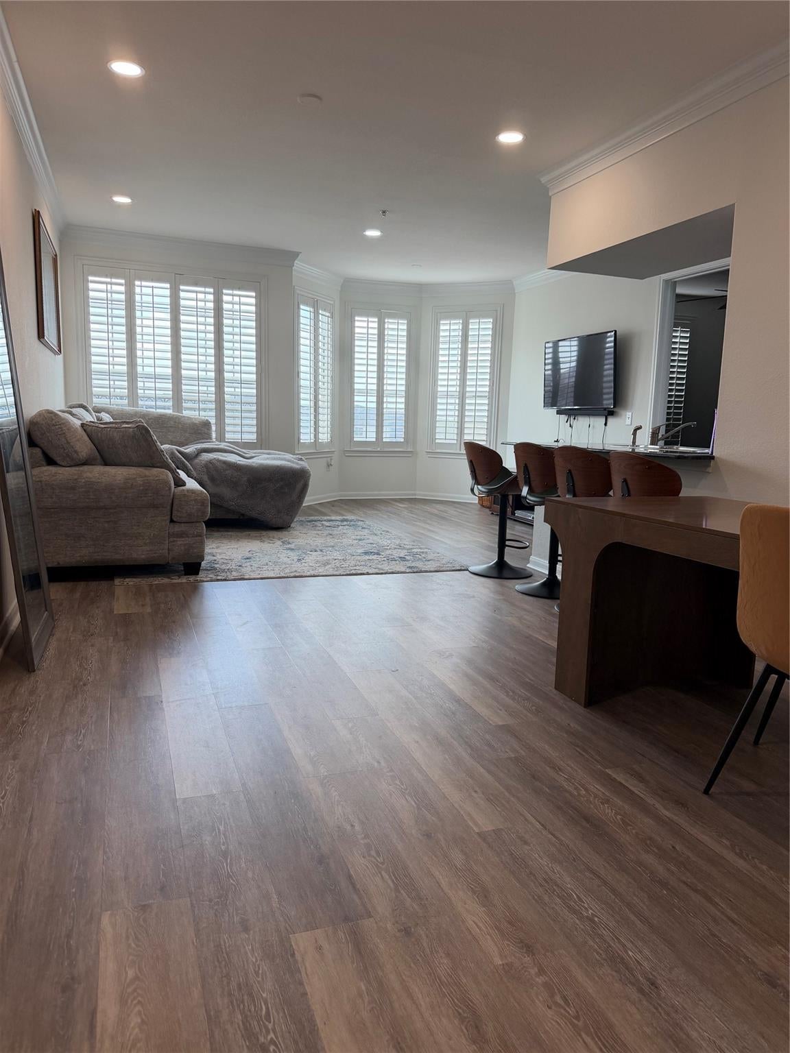 7575 Kirby Drive 1401