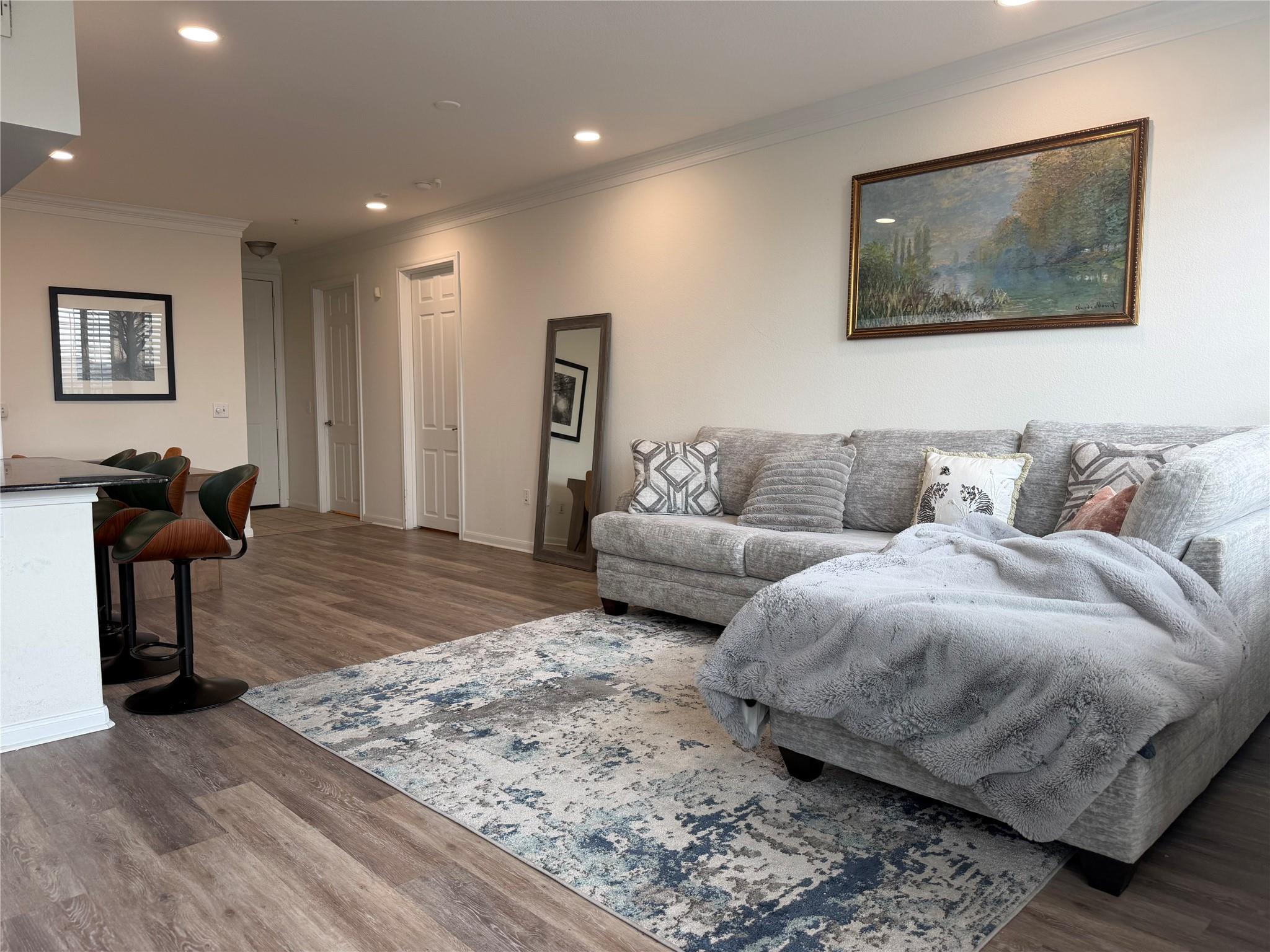 7575 Kirby Drive 1401