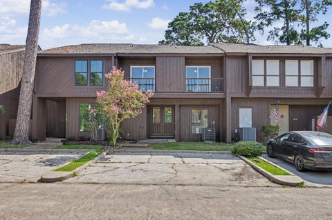 Photo of 3240 Poe Drive, Montgomery, TX 77356 (MLS # 85969229)