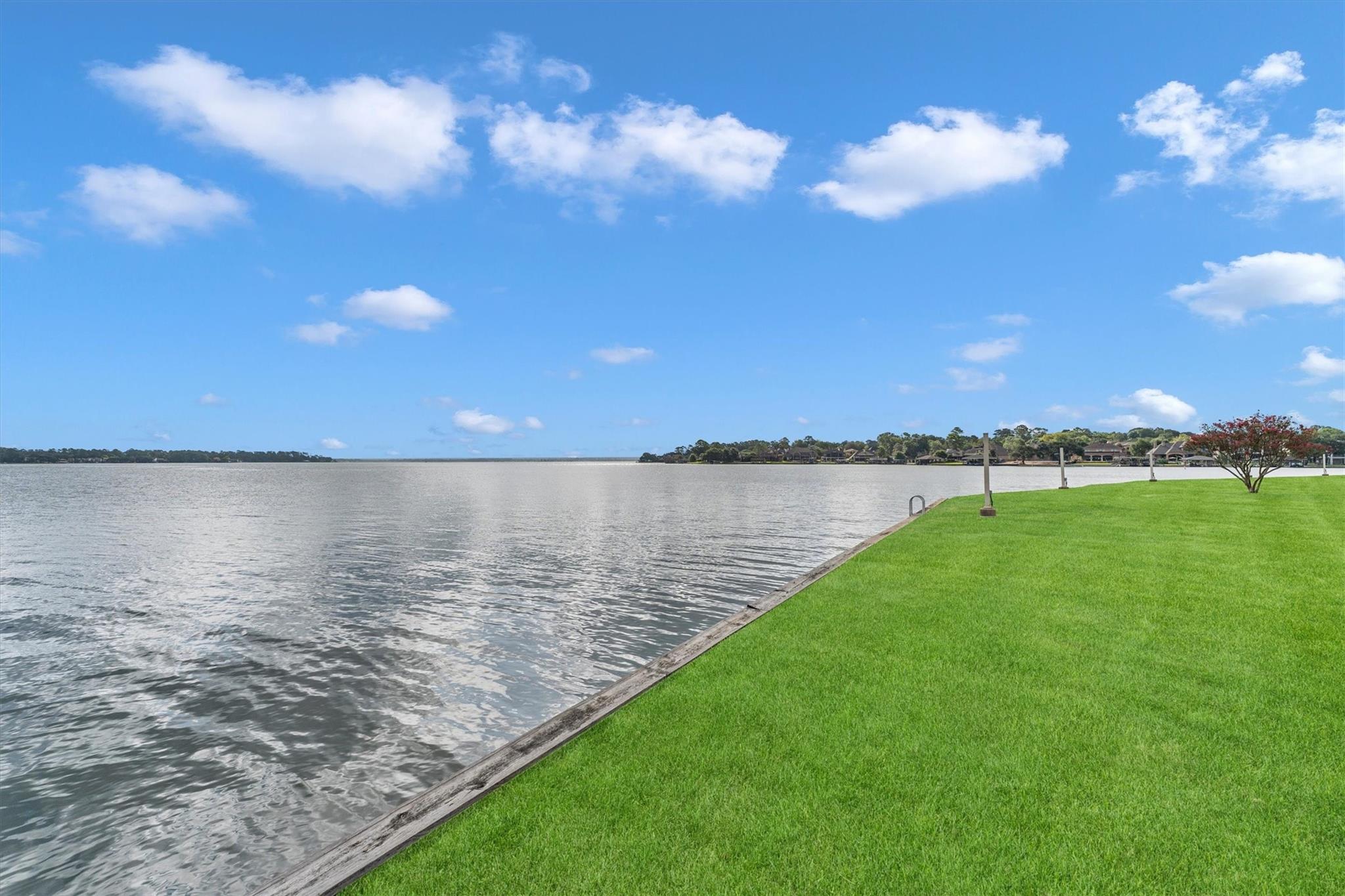 146 April Point Drive S