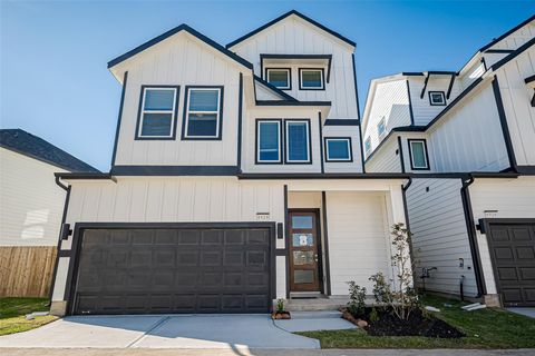 Photo of 8928 Grovner Place, Houston, TX 77055 (MLS # 47591602)