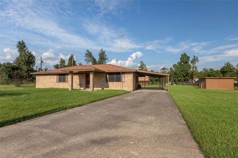 Photo of 302 Walnut Cove, Onalaska, TX 77360 (MLS # 83065594)
