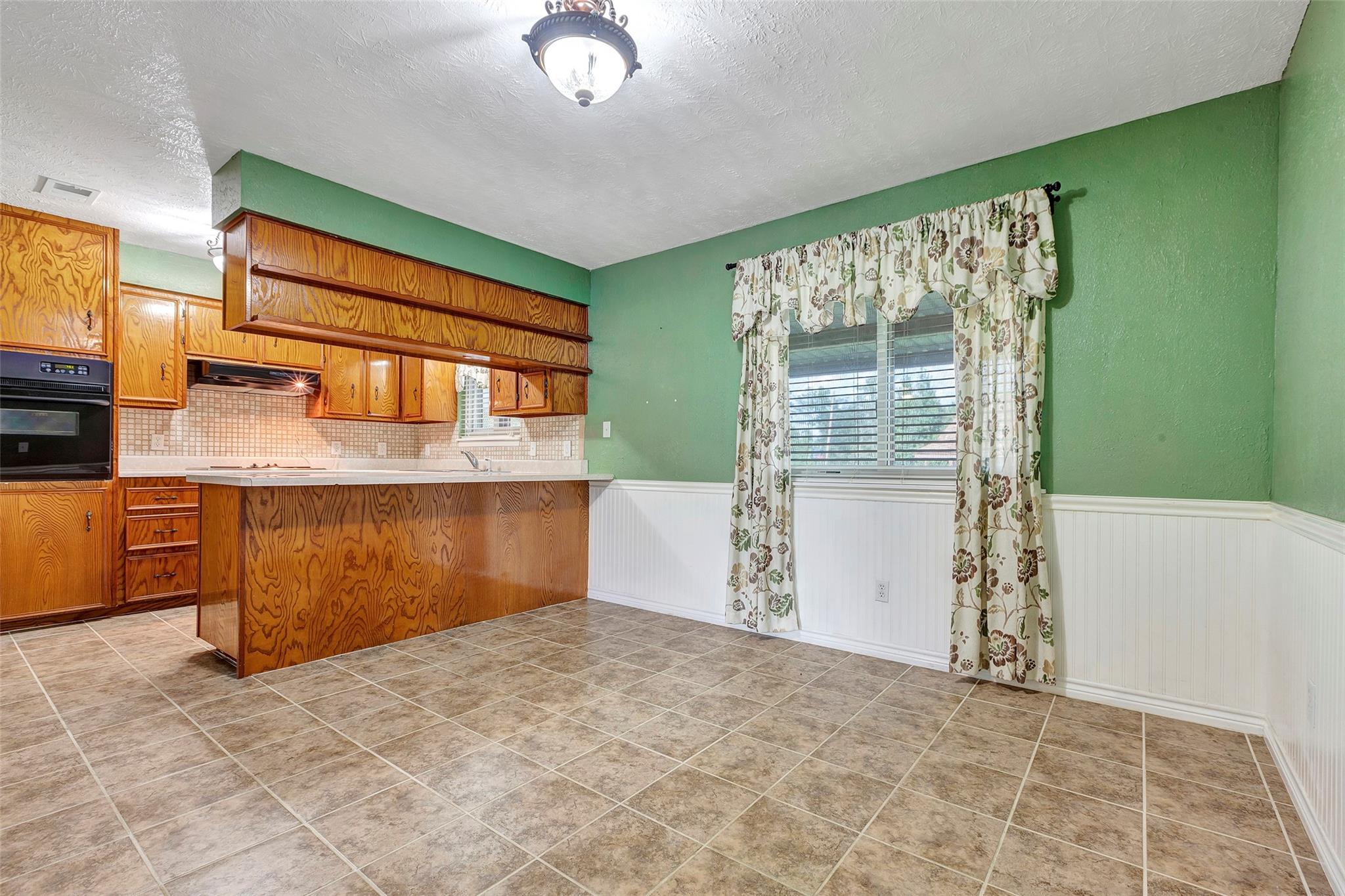 302 Walnut Cove