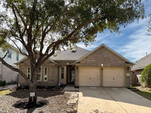 Photo of 13102 Castlewind Lane, Pearland, TX 77584 (MLS # 32935817)