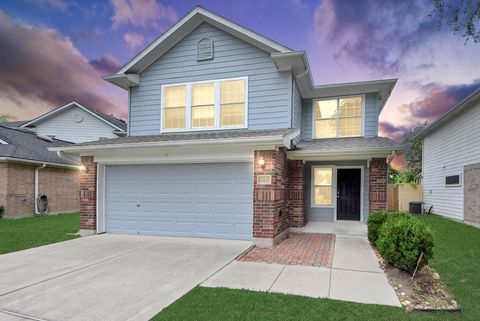 Photo of 14614 Sweetwater View Drive, Houston, TX 77047 (MLS # 64075061)