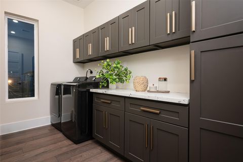 Tiny photo for 917 Thompson Street, Houston, TX 77007 (MLS # 47667191)