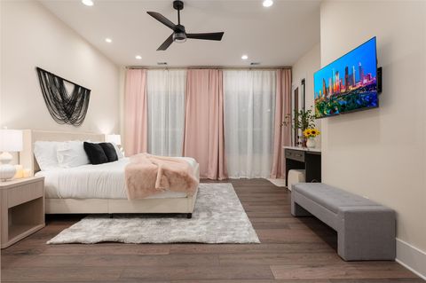 Tiny photo for 917 Thompson Street, Houston, TX 77007 (MLS # 47667191)