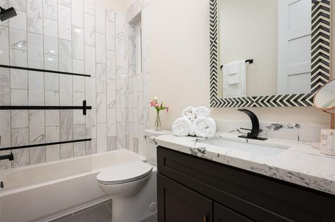 Tiny photo for 917 Thompson Street, Houston, TX 77007 (MLS # 47667191)