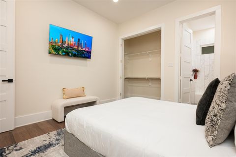 Tiny photo for 917 Thompson Street, Houston, TX 77007 (MLS # 47667191)