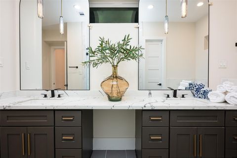Tiny photo for 917 Thompson Street, Houston, TX 77007 (MLS # 47667191)