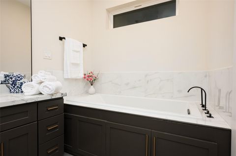 Tiny photo for 917 Thompson Street, Houston, TX 77007 (MLS # 47667191)