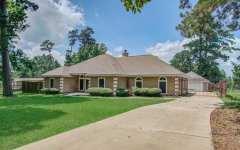 Photo of 14902 Cactus Wren Drive, Tomball, TX 77377 (MLS # 23599342)