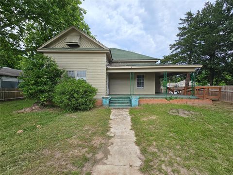 Photo of 11 Smith Street, Shepherd, TX 77371 (MLS # 13280513)