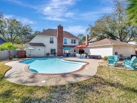 714 Crestwood Drive El Lago TX 77586