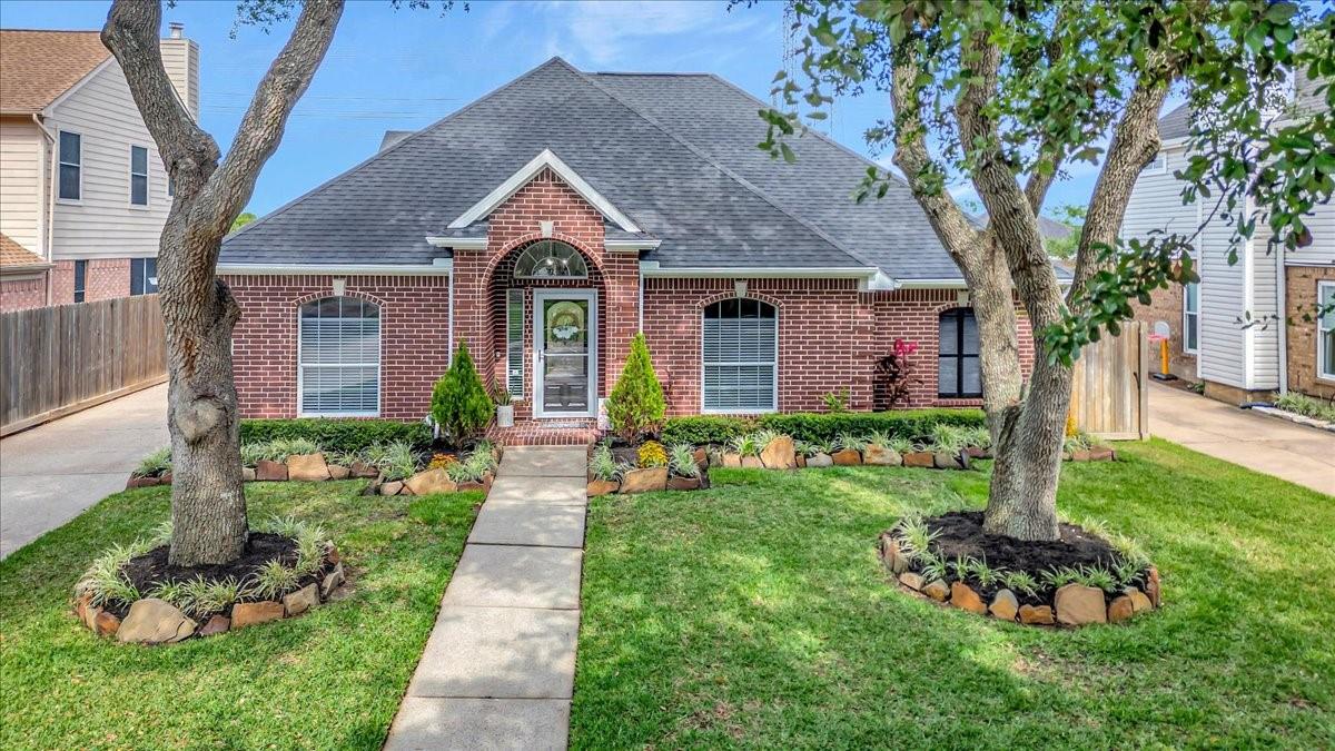 306 Sunset Ridge Drive