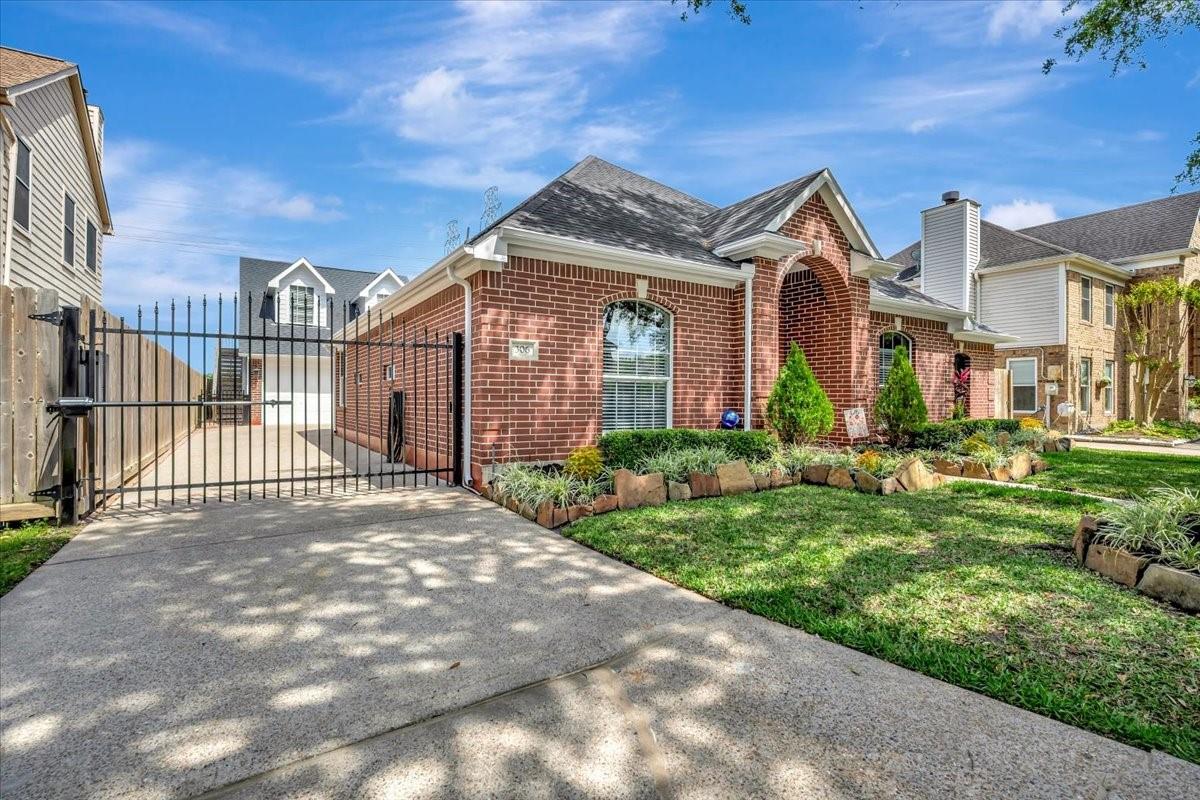 306 Sunset Ridge Drive