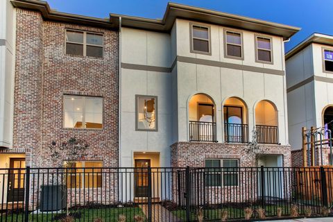 Photo of 5209 Allen Street #G, Houston, TX 77007 (MLS # 85203449)
