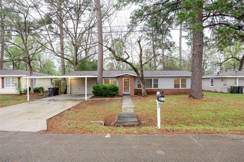 Photo of 304 Harris Boulevard, Conroe, TX 77301 (MLS # 4434948)
