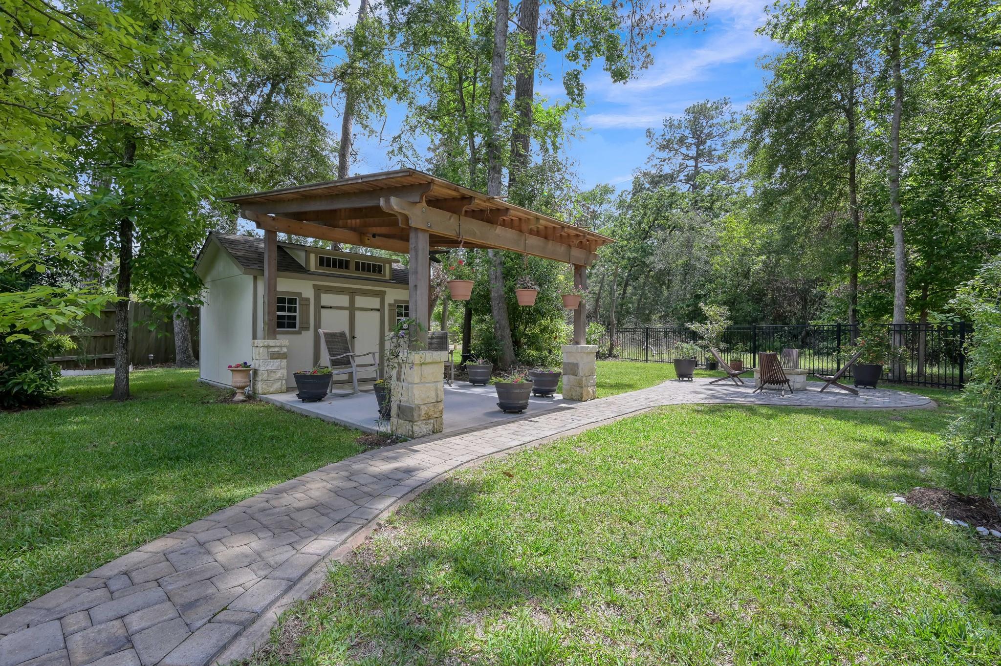 531 Woodsy Pine Court