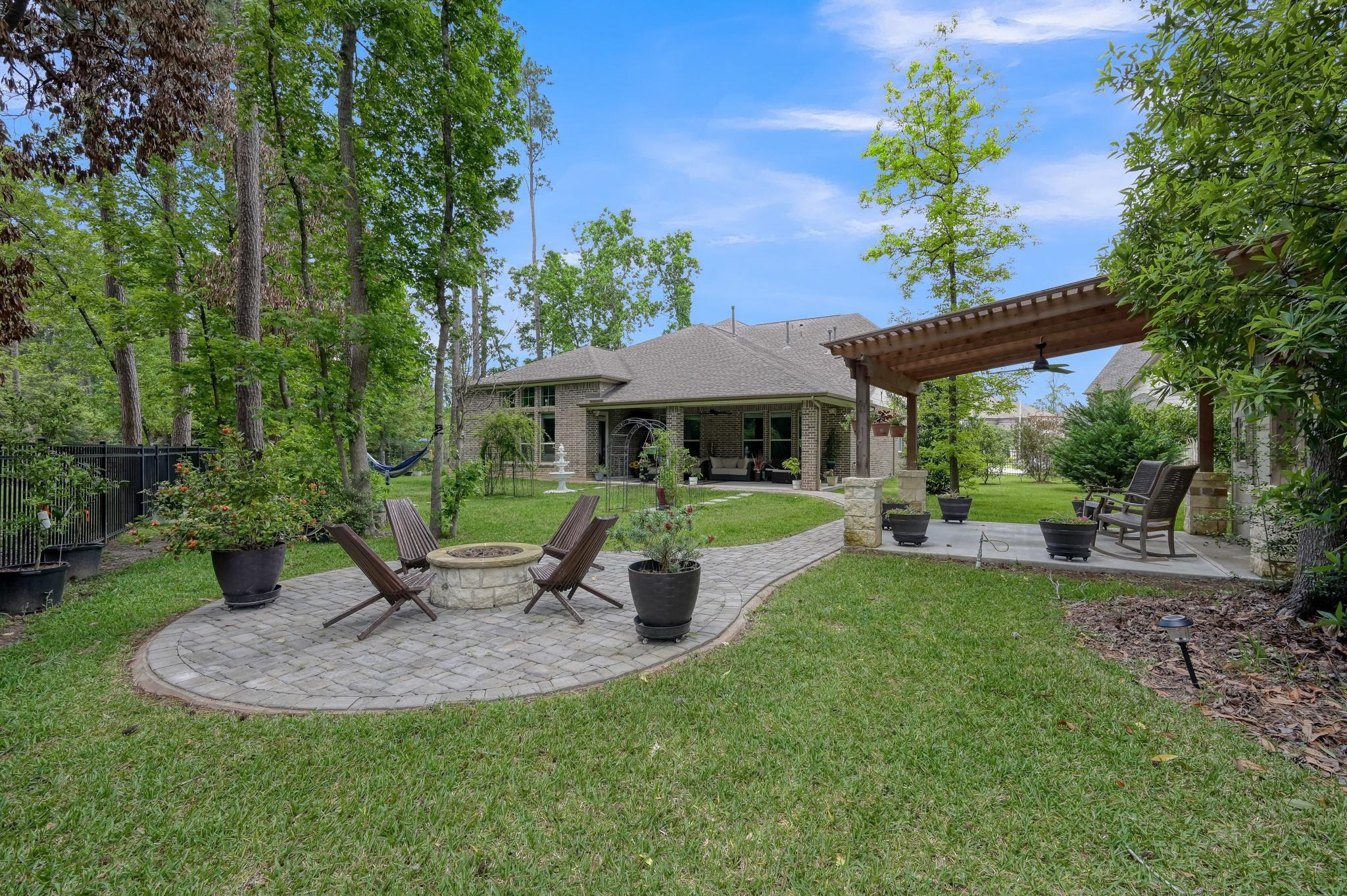 531 Woodsy Pine Court