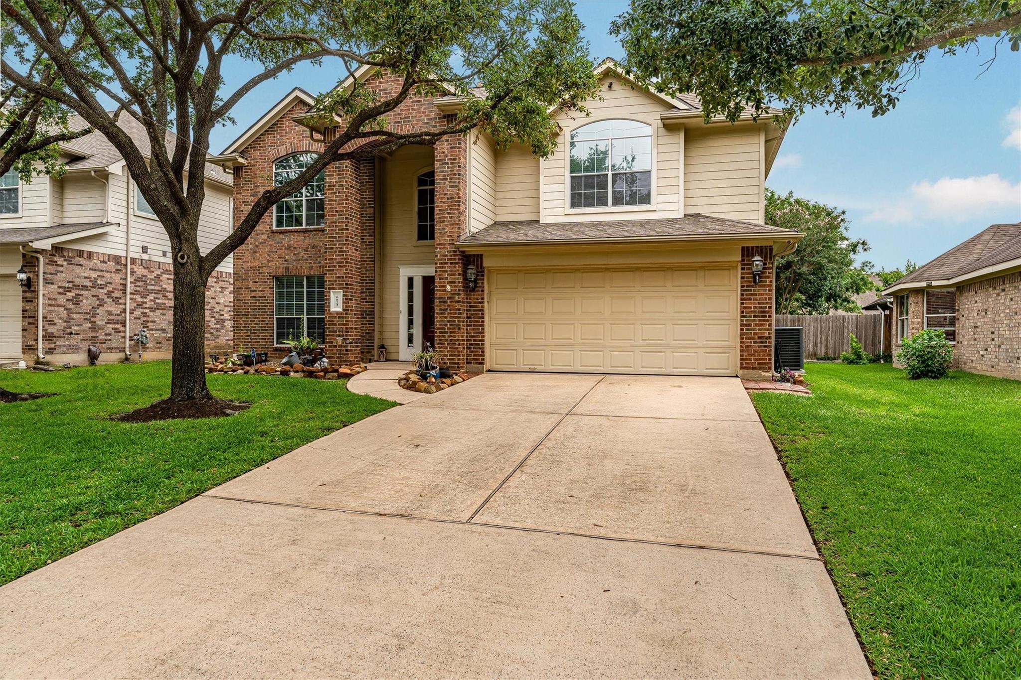 6822 Summer Bridge Lane