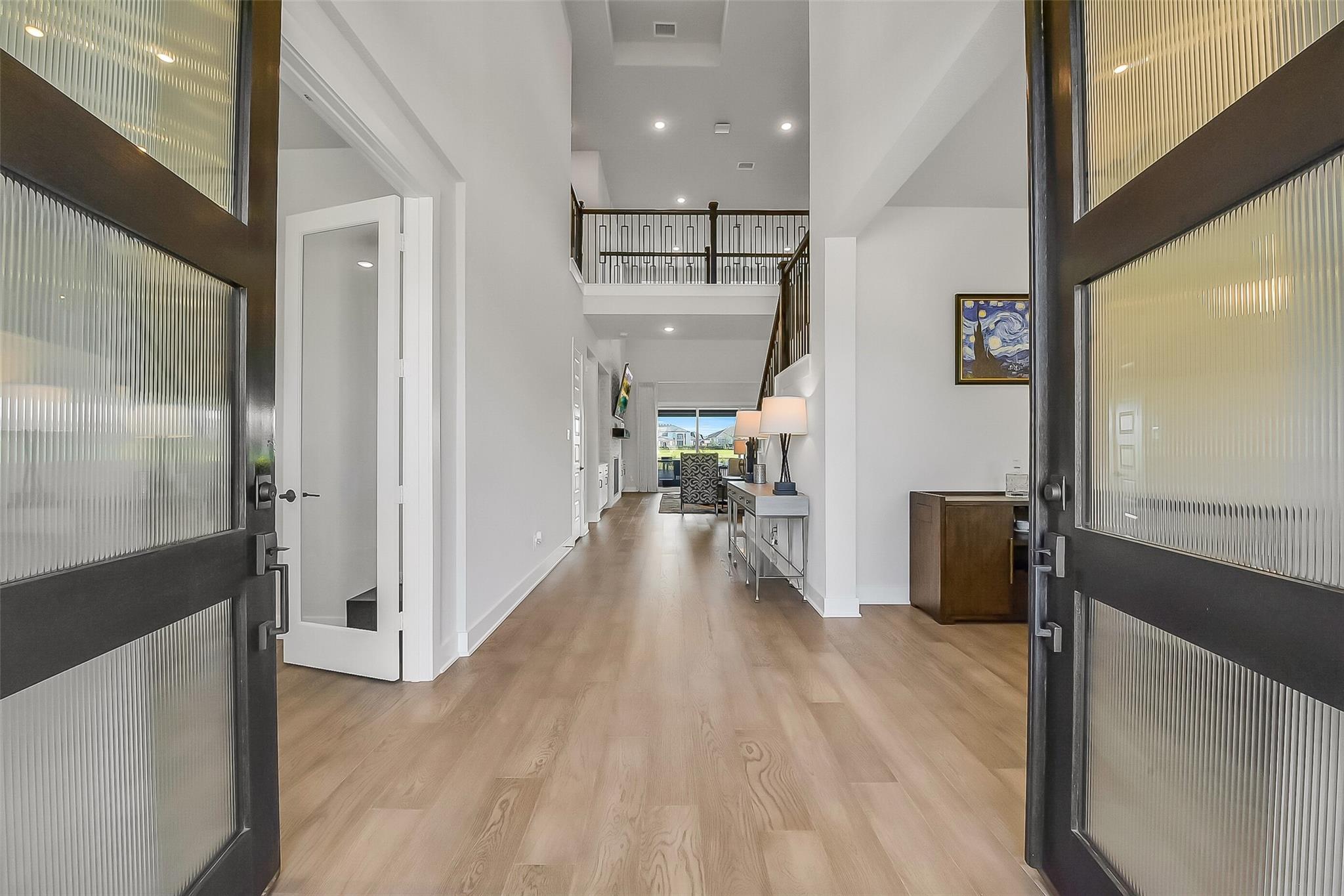 10410 Fountain Shore Drive