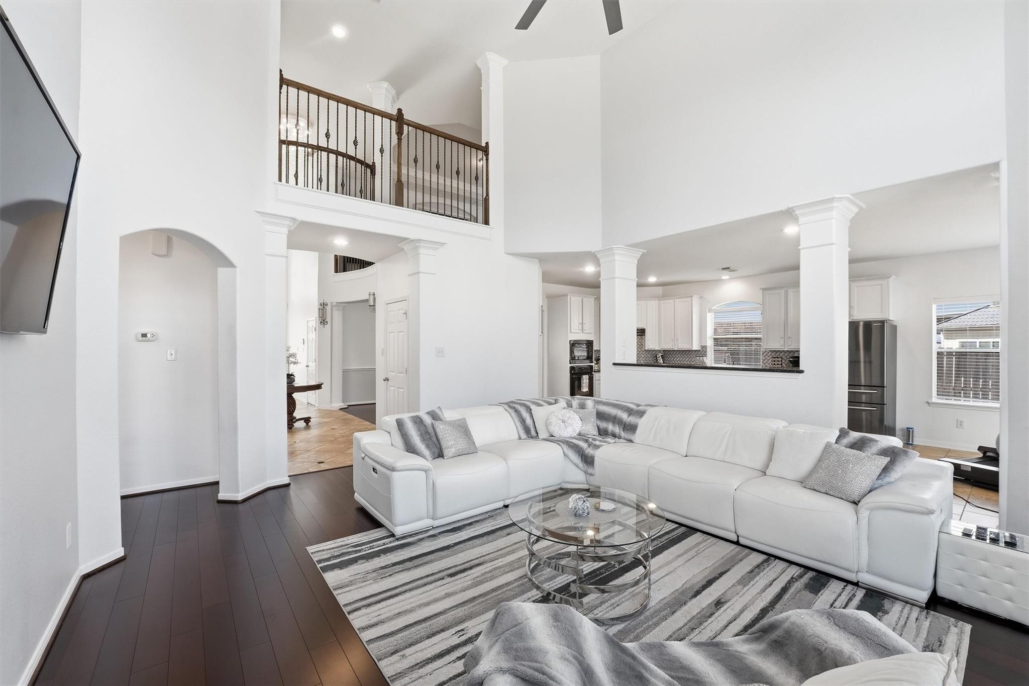 6102 Lakenshire Falls Lane
