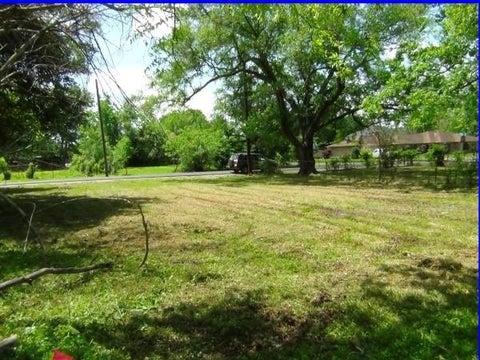 Vacant Land For Sale - 2660 Hegele Street<br/> Beaumont, TX 77705