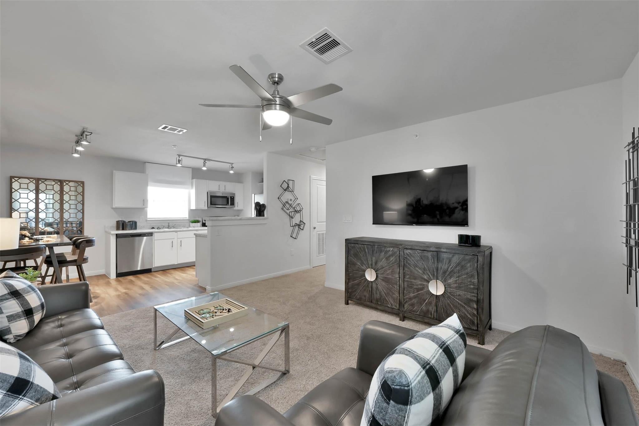 20235 Kieth Harrow Boulevard 1612