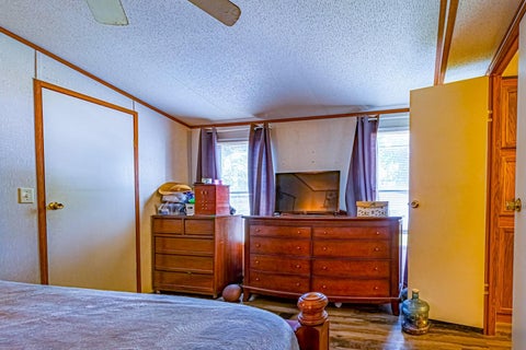 Tiny photo for 217 Ridgeside, Montgomery, TX 77316 (MLS # 77048605)