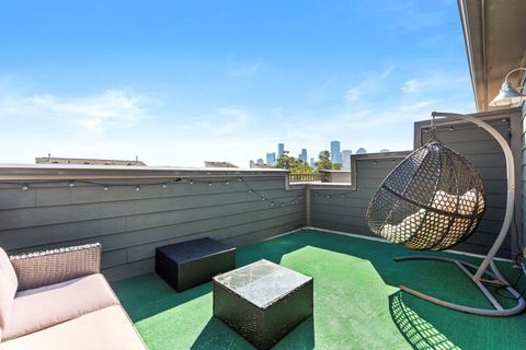 Photo of 1925 Shearn Street, Houston, TX 77007 (MLS # 13615029)