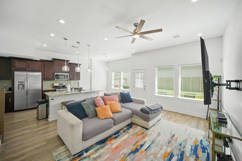 Tiny photo for 4402 Mckinley Street #B, Houston, TX 77051 (MLS # 31690192)