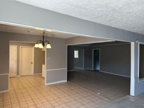 Photo of 7839 Vernwood Street, Houston, TX 77040 (MLS # 61350449)