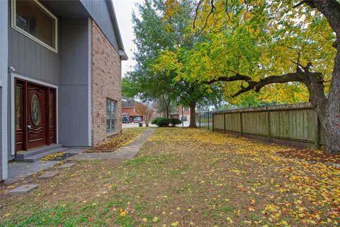 Photo of 4426 Trace Mill Court, Houston, TX 77066 (MLS # 14375122)