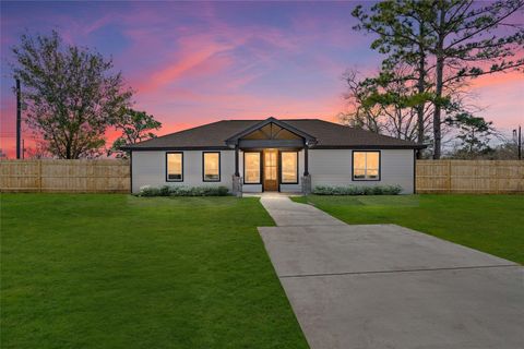 Photo of 4654 N Teague Street, Rosharon, TX 77583 (MLS # 90979431)