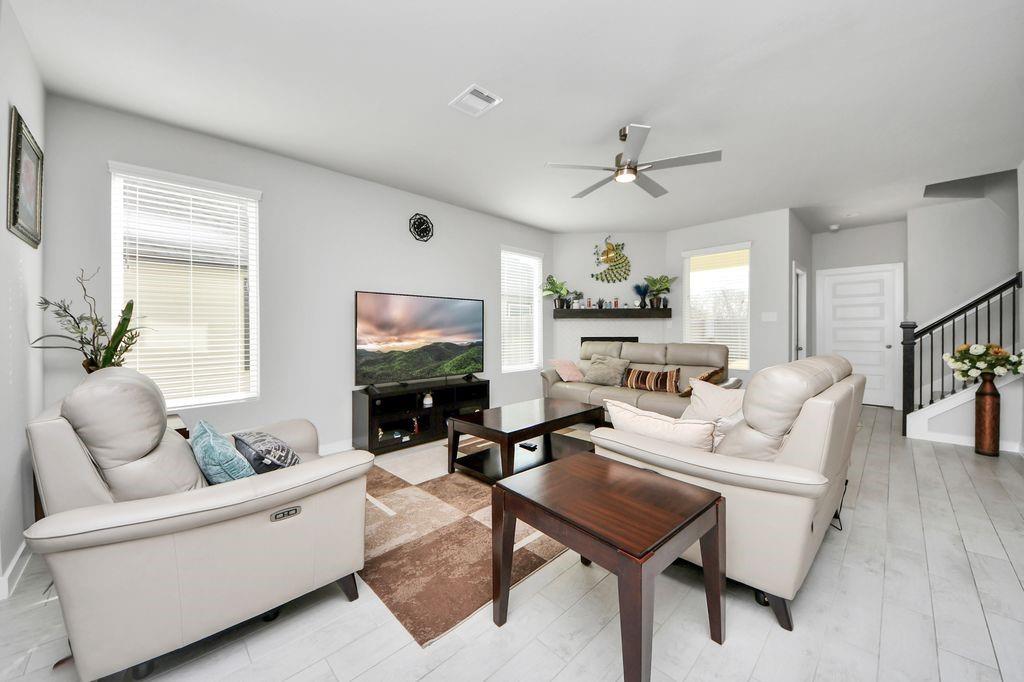 2222 Emerald Diamond Court