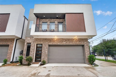 Townhouse For Rent - 803 Thornton Road #A<br/> Harris County, Houston, TX 77018