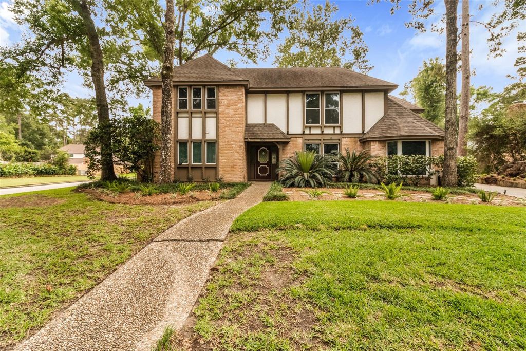Photo of 3238 Redwood Lodge Dr Drive, Houston, TX 77339 (MLS # 91209346)