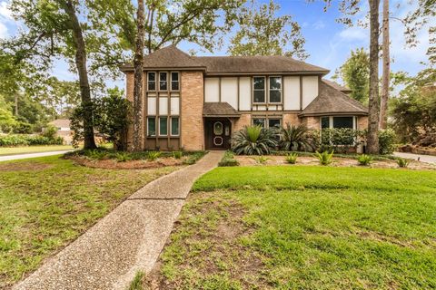 Photo of 3238 Redwood Lodge Dr Drive, Houston, TX 77339 (MLS # 91209346)