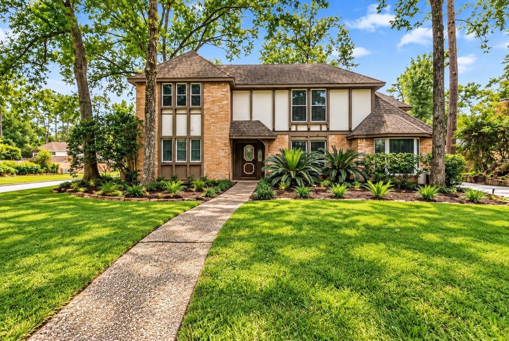 Photo of 3238 Redwood Lodge Dr Drive, Houston, TX 77339 (MLS # 91209346)